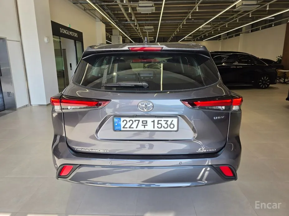 Фото 4 - Toyota Highlander