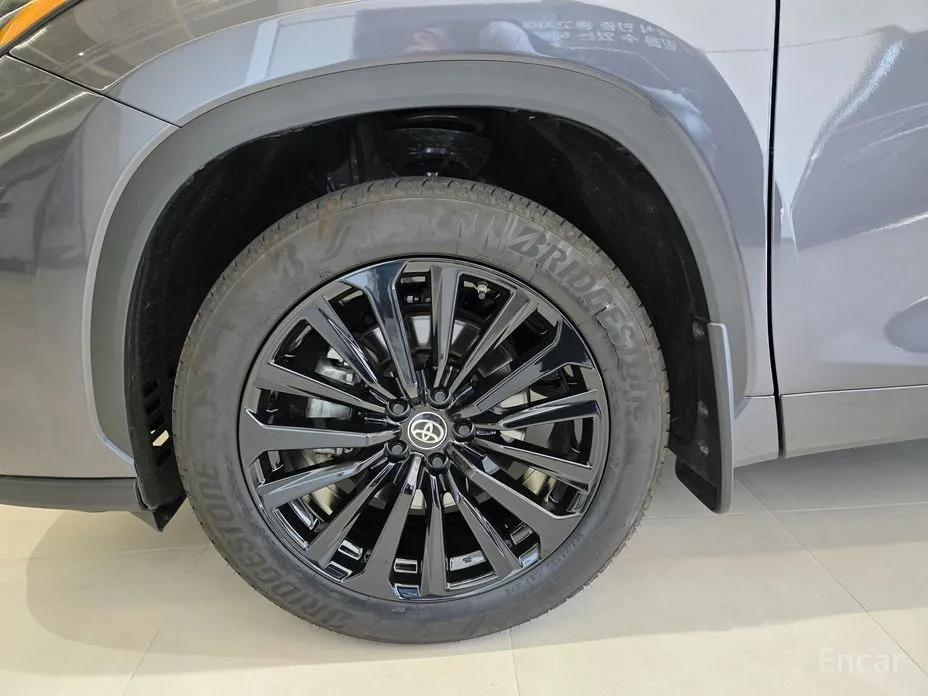 Фото 5 - Toyota Highlander