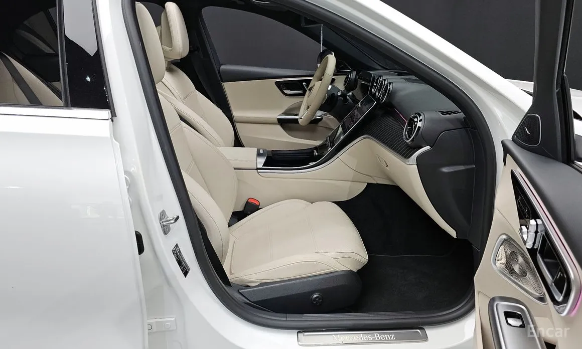 Фото 11 - Mercedes-Benz C-Class