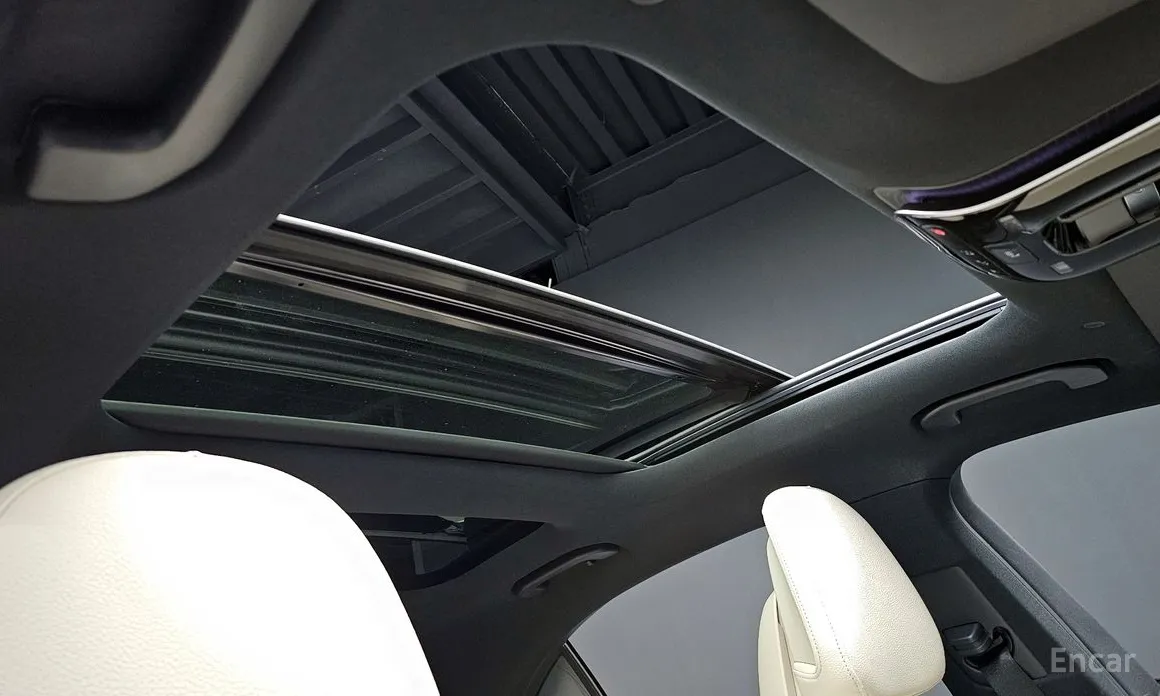 Фото 19 - Mercedes-Benz C-Class