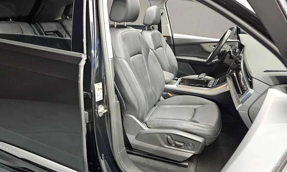 Фото 12 - Audi Q7