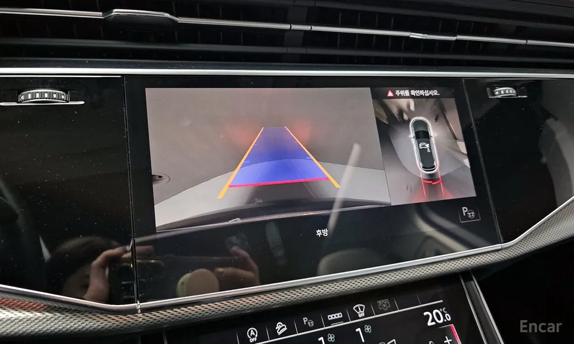 Фото 15 - Audi Q7