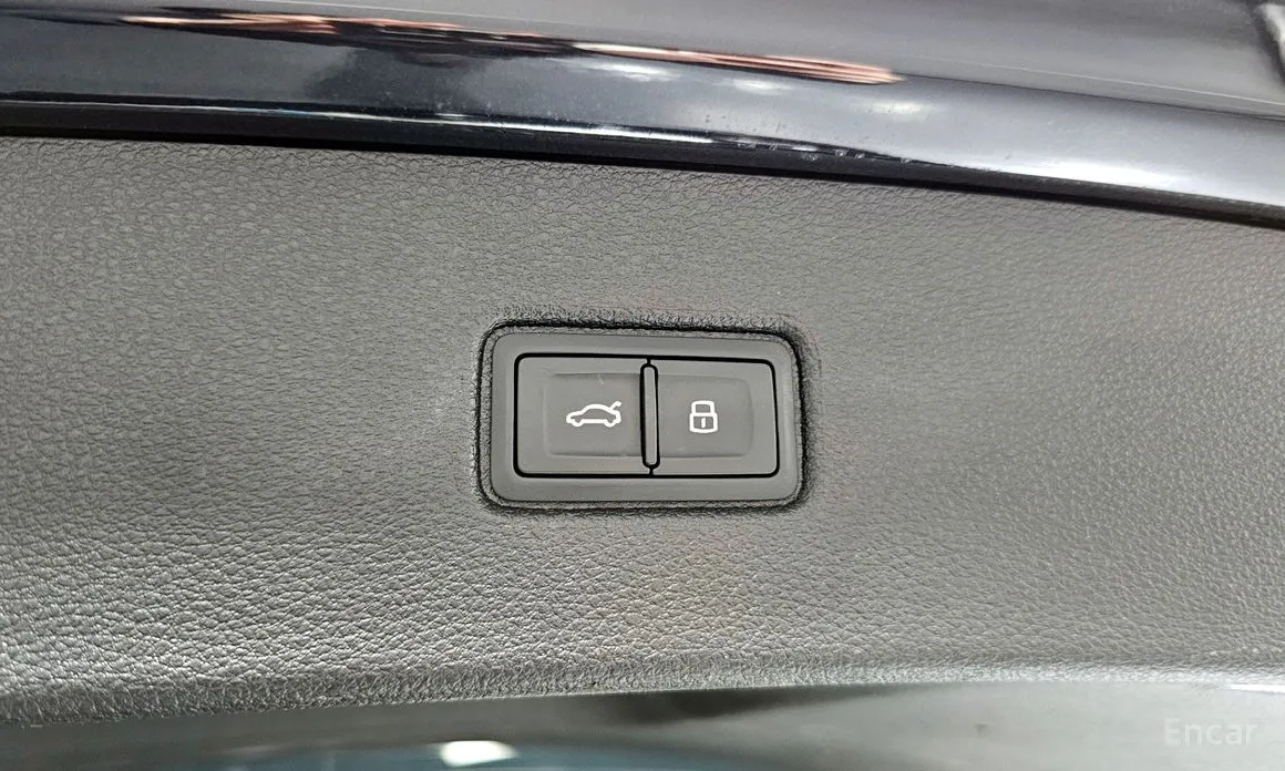 Фото 18 - Audi Q7