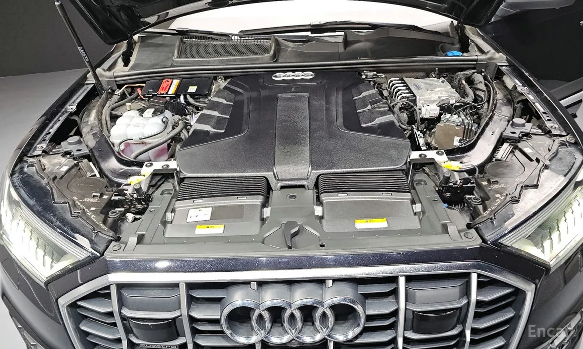 Фото 6 - Audi Q7