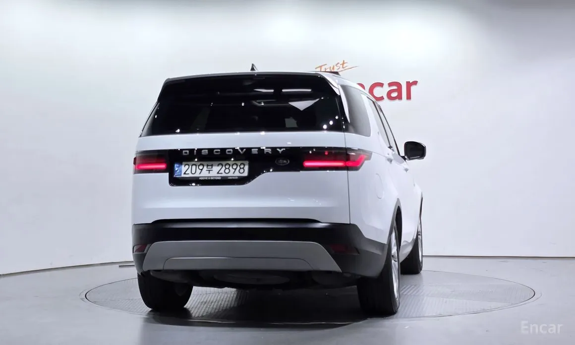 Фото 4 - Land Rover Discovery