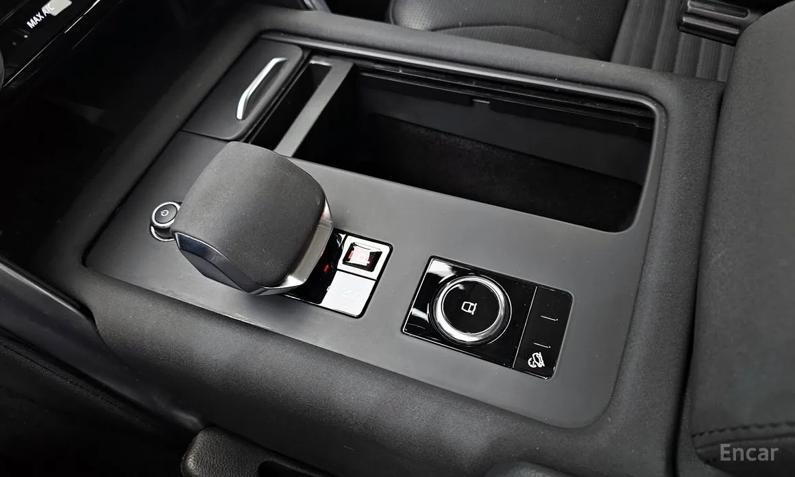 Фото 9 - Land Rover Discovery