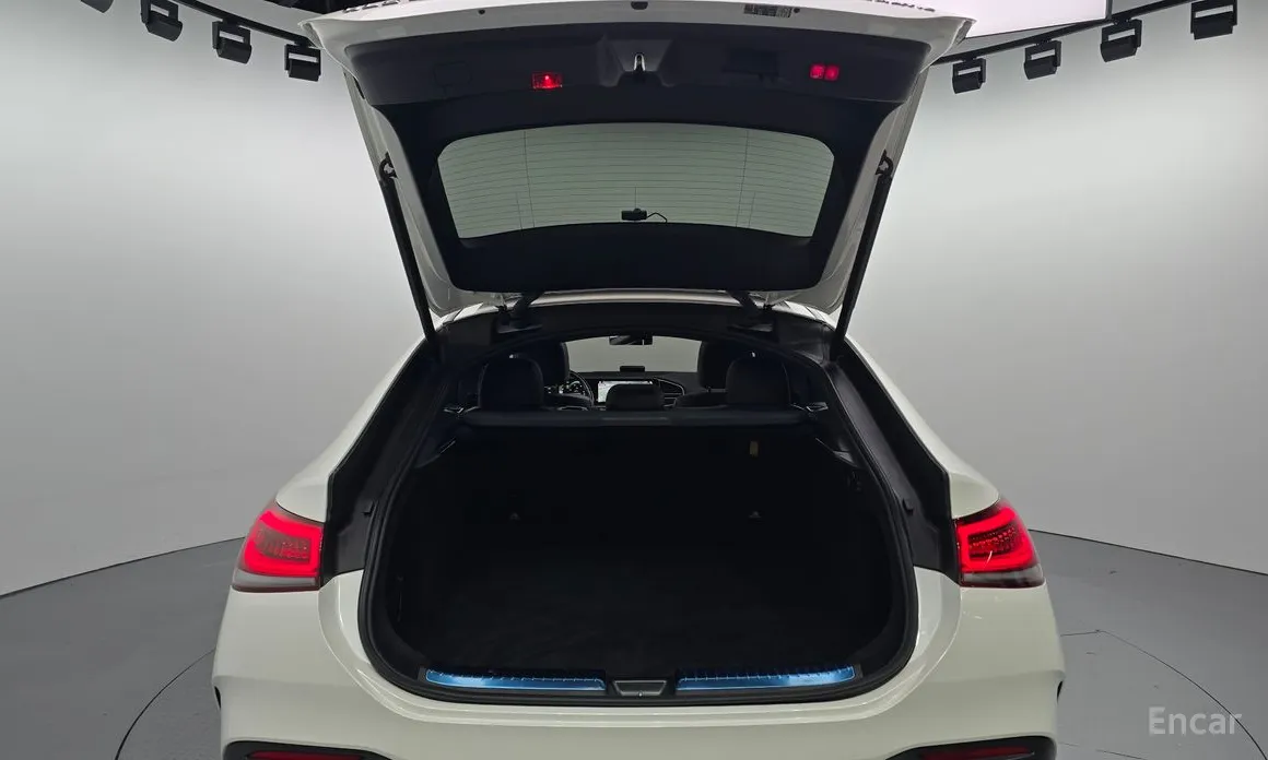 Фото 20 - Mercedes-Benz GLE-Class