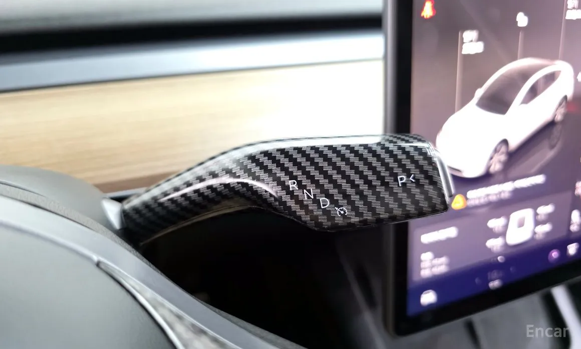 Photo 9 - Tesla Model Y