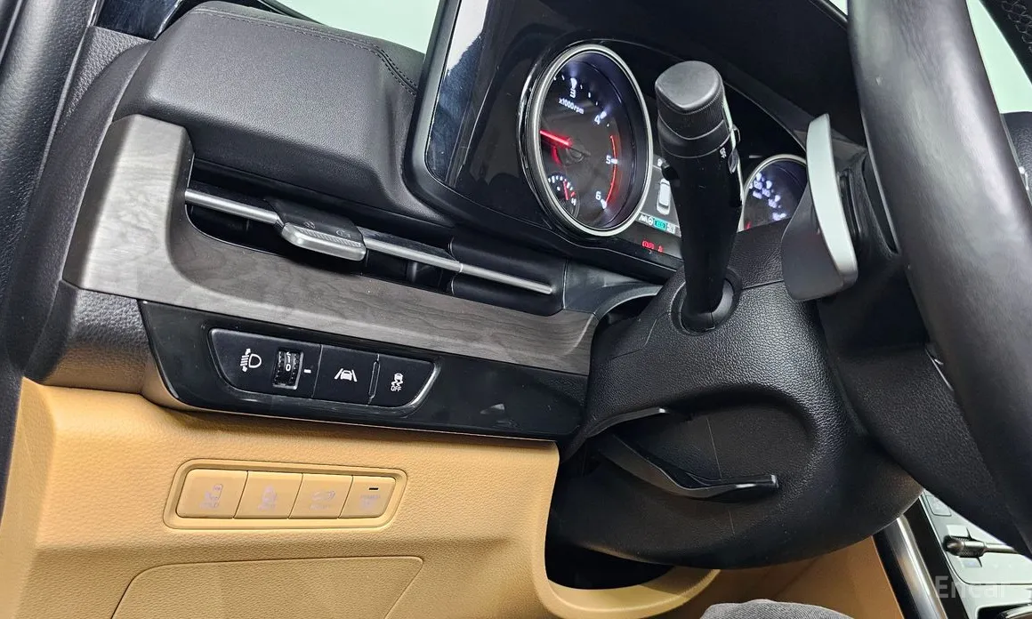 Фото 14 - Kia Carnival