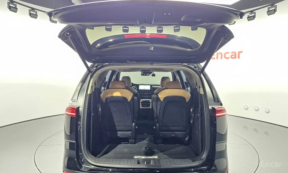 Фото 20 - Kia Carnival