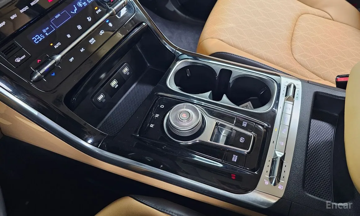 Фото 9 - Kia Carnival