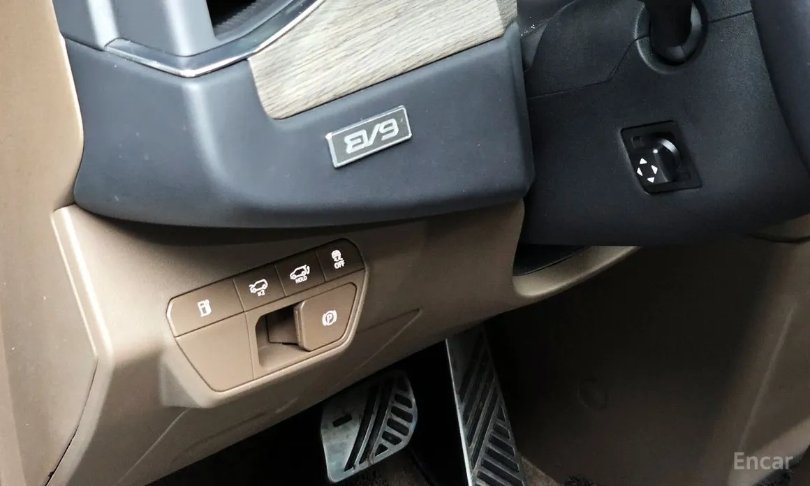 Фото 14 - Kia EV9