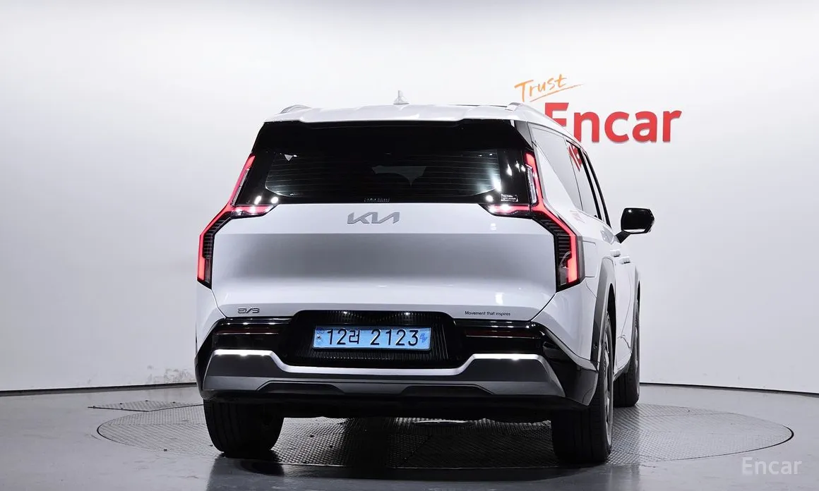 Фото 4 - Kia EV9