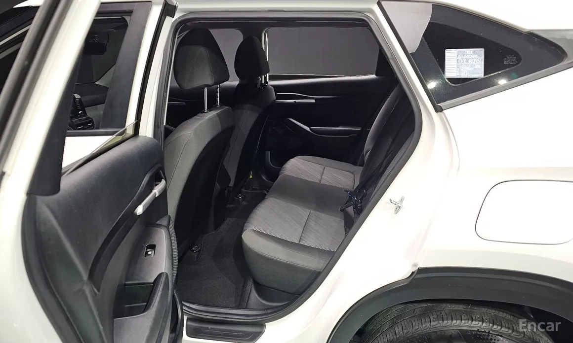 Фото 11 - Kia Seltos