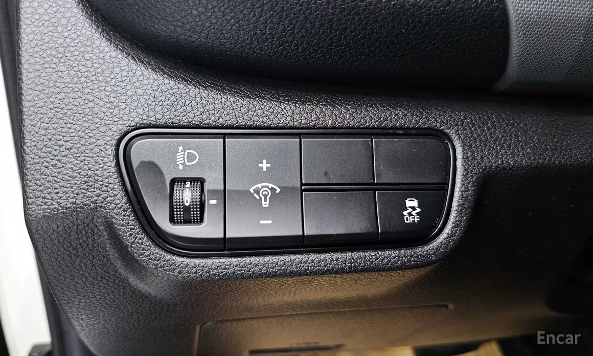 Фото 13 - Kia Seltos