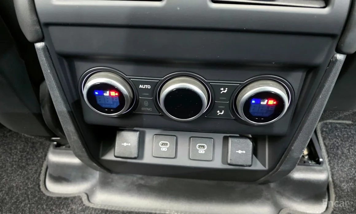 Фото 19 - Land Rover Defender