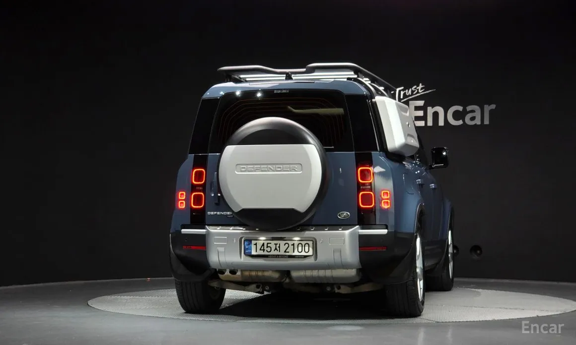 Фото 4 - Land Rover Defender