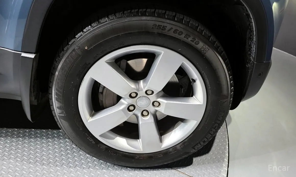 Фото 5 - Land Rover Defender