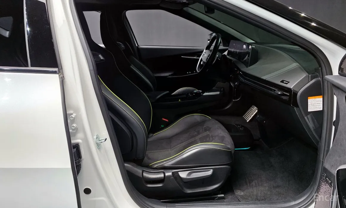 Фото 11 - Kia EV6