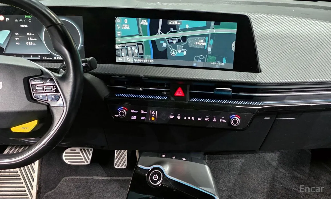 Фото 14 - Kia EV6