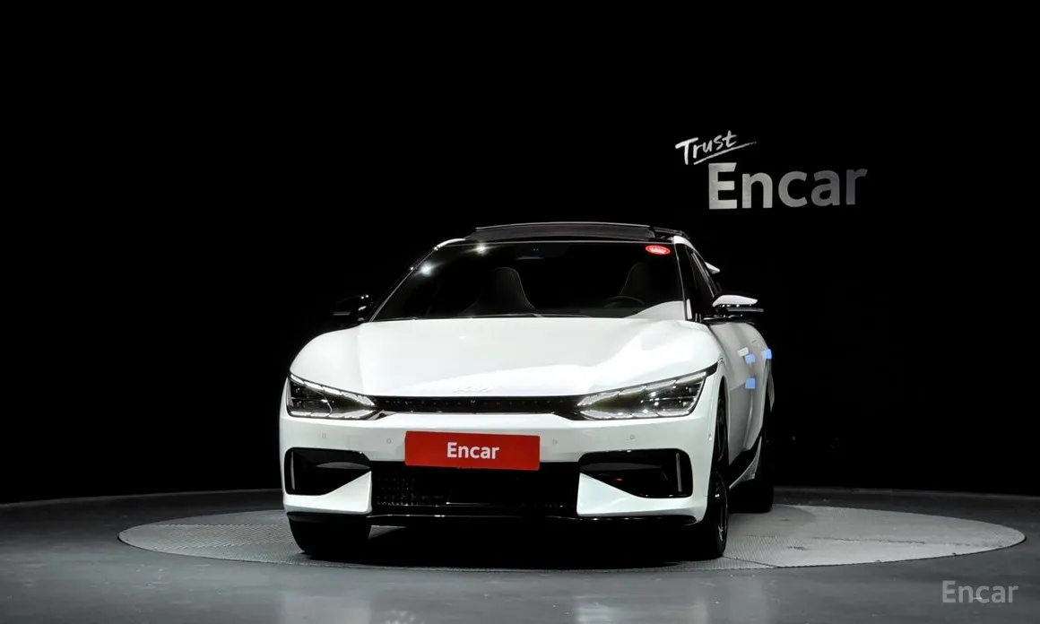 Фото 3 - Kia EV6