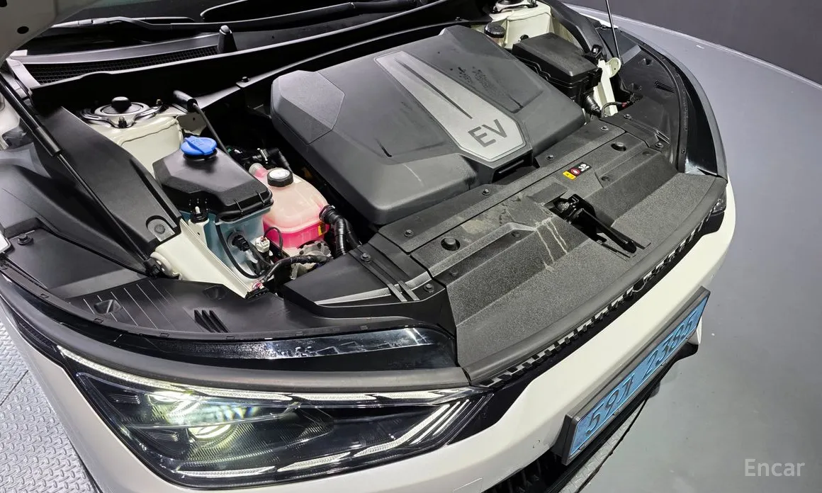 Фото 6 - Kia EV6