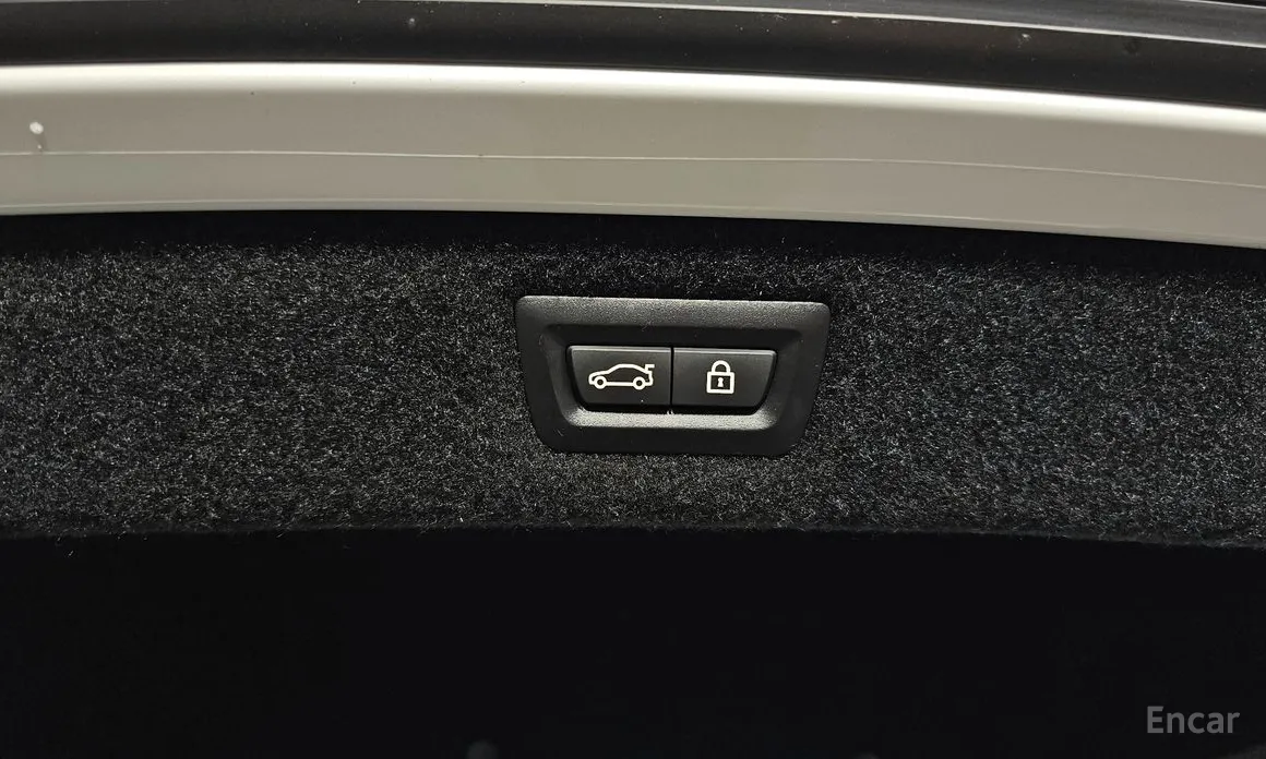 Фото 19 - BMW 8 Series