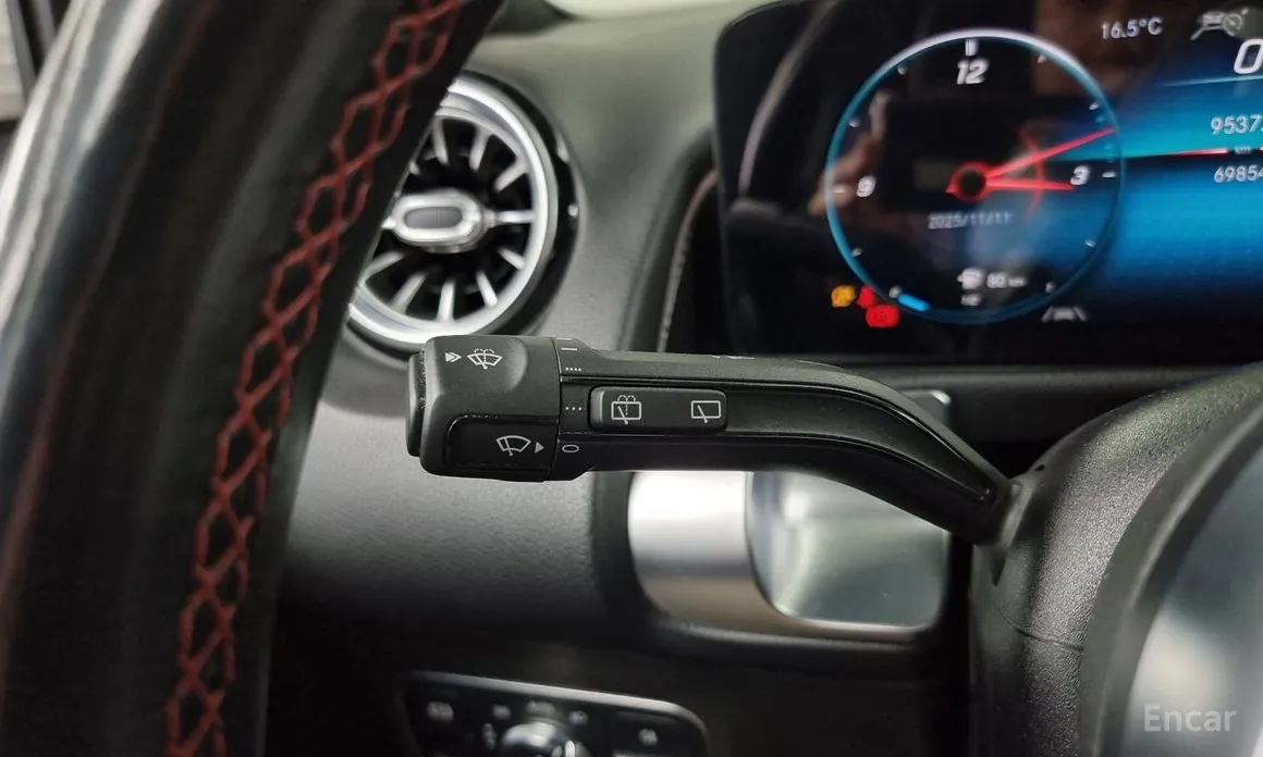 Фото 19 - Mercedes-Benz GLB-Class