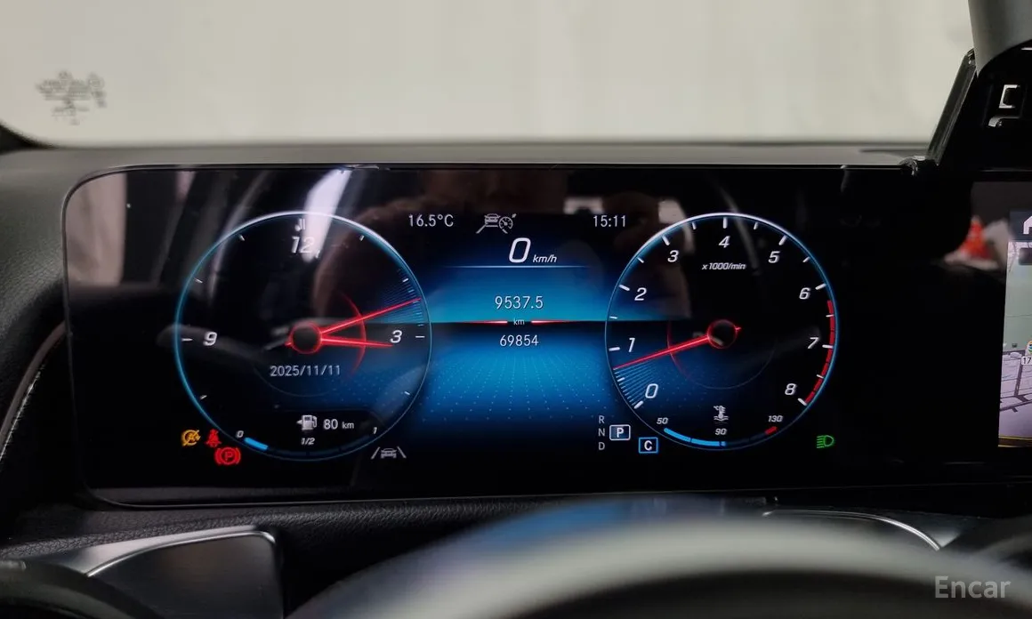 Фото 8 - Mercedes-Benz GLB-Class