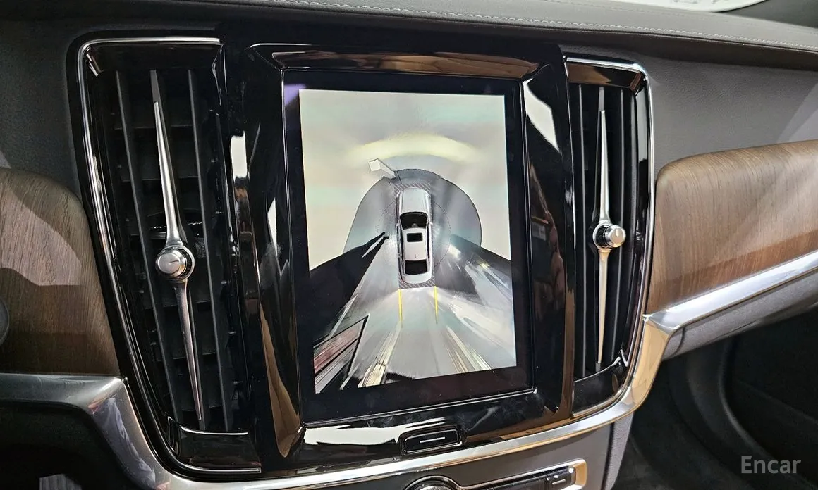 Фото 17 - Volvo S90