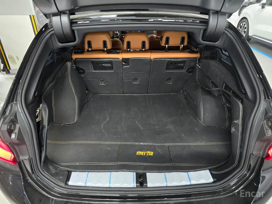 Photo 18 - BMW 3 Series