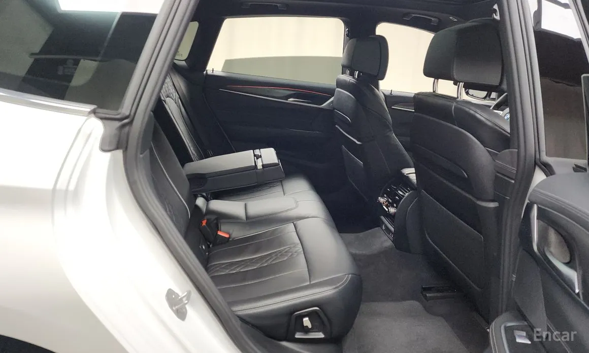 Фото 12 - BMW Gran Turismo