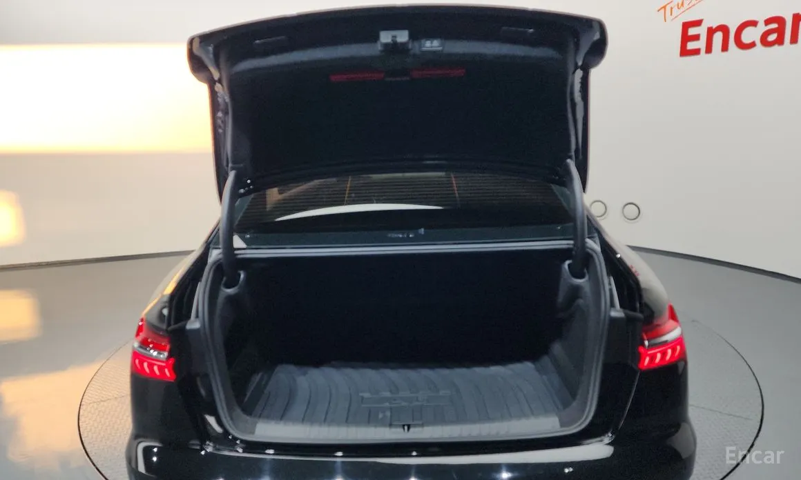 Фото 20 - Audi A6