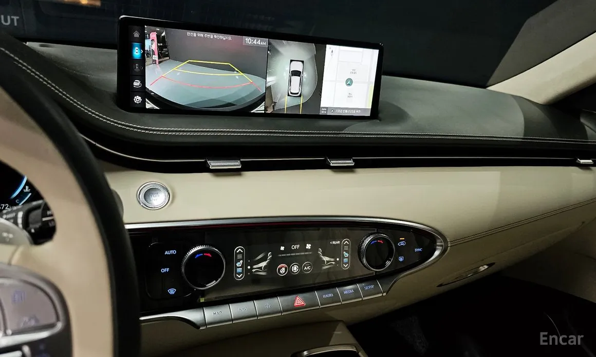 Photo 15 - Genesis GV70