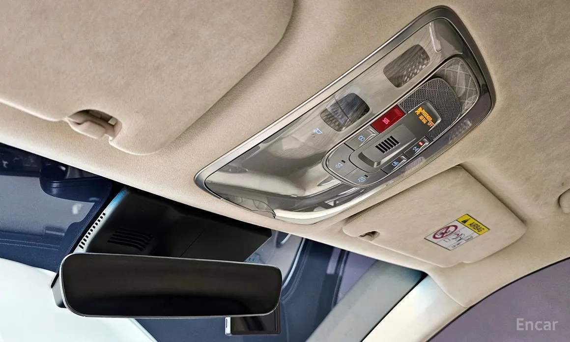 Photo 17 - Genesis GV70