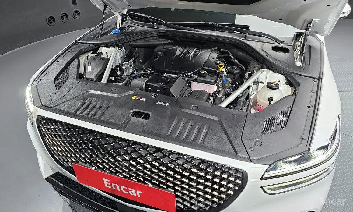 Photo 6 - Genesis GV70