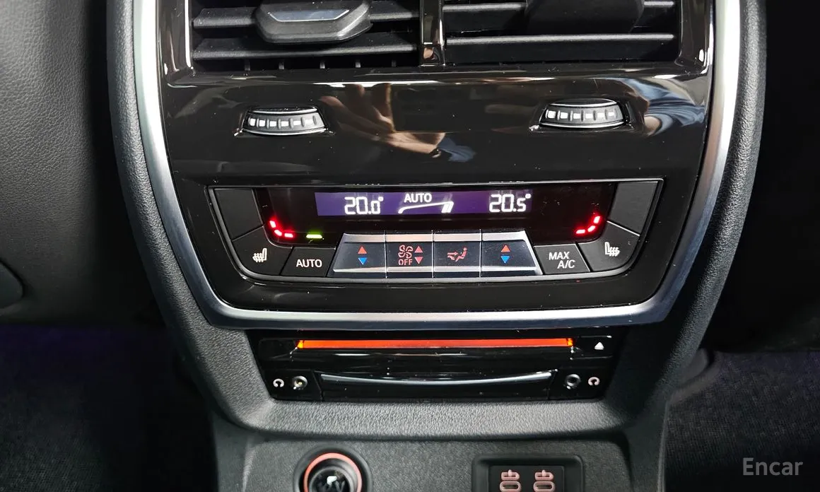 Фото 18 - BMW X7