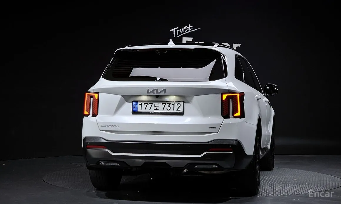 Фото 4 - Kia Sorento