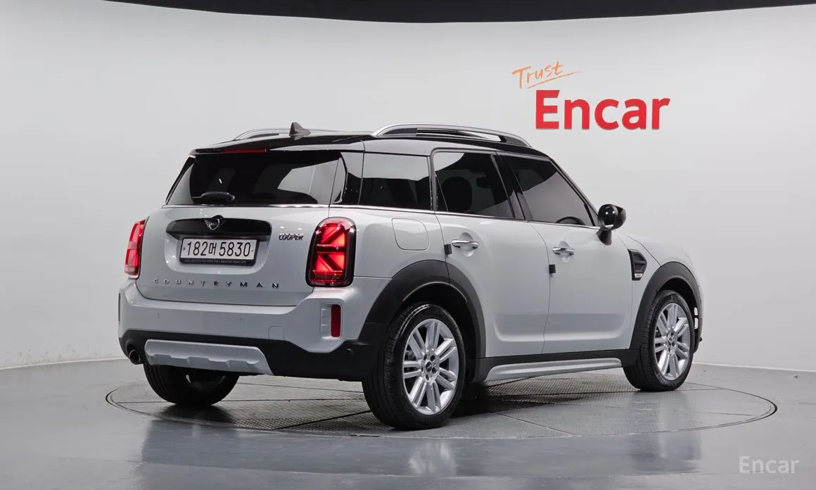 Фото 2 - Mini Countryman