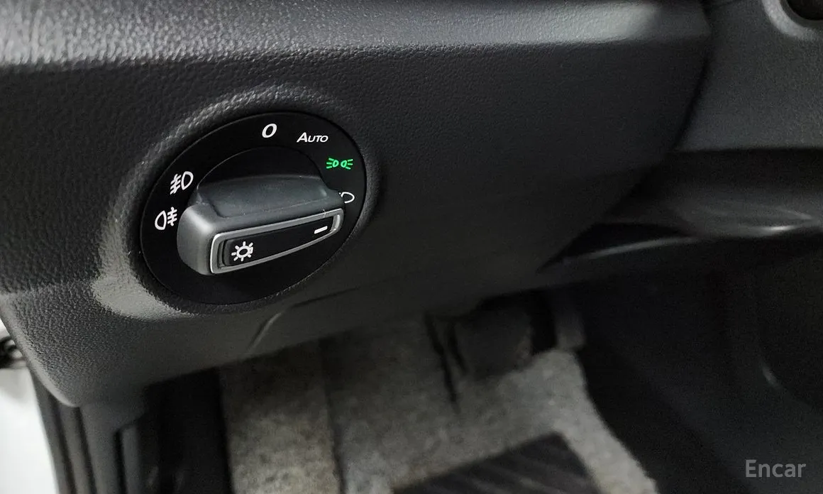 Фото 17 - Volkswagen T-Roc