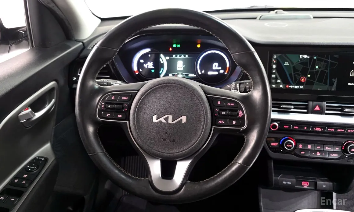 Фото 13 - Kia Niro