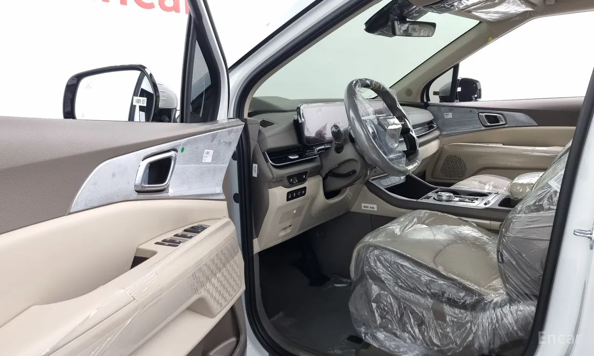 Фото 11 - Kia Carnival