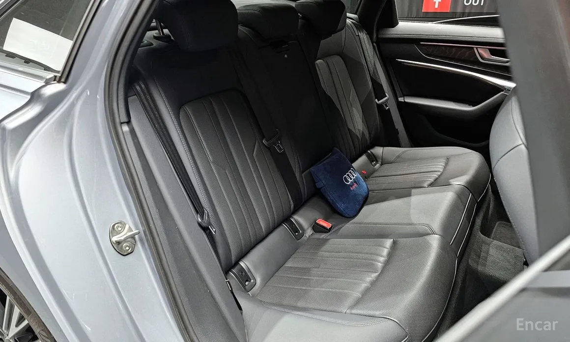 Фото 12 - Audi A6