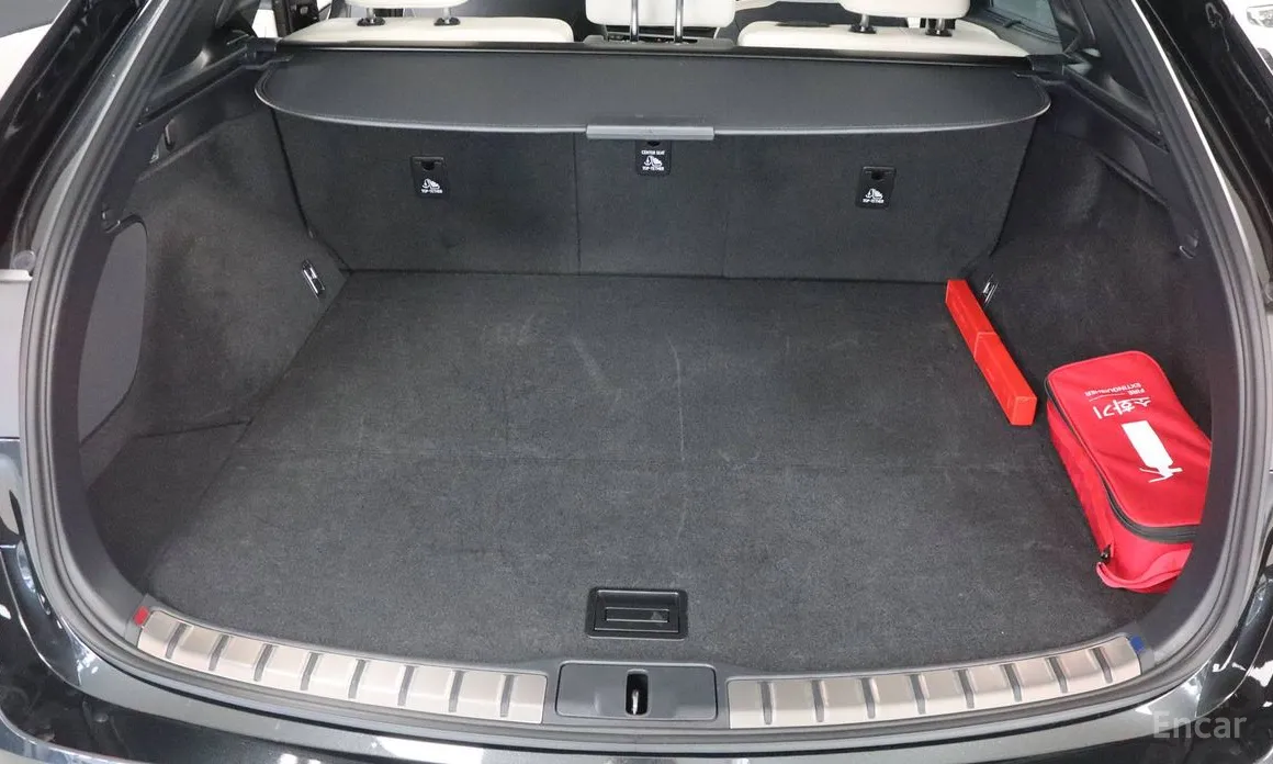 Фото 16 - Lexus RX