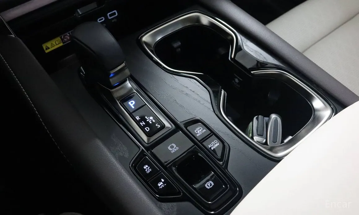 Фото 8 - Lexus RX