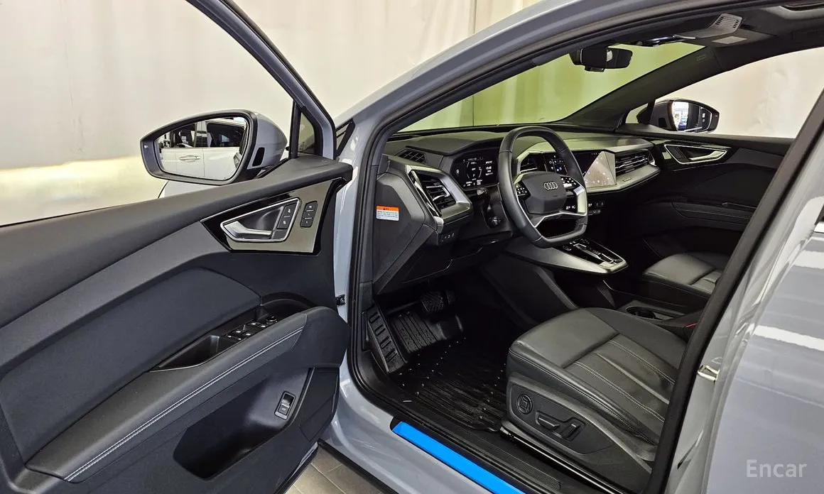 Фото 10 - Audi Q4 e-tron