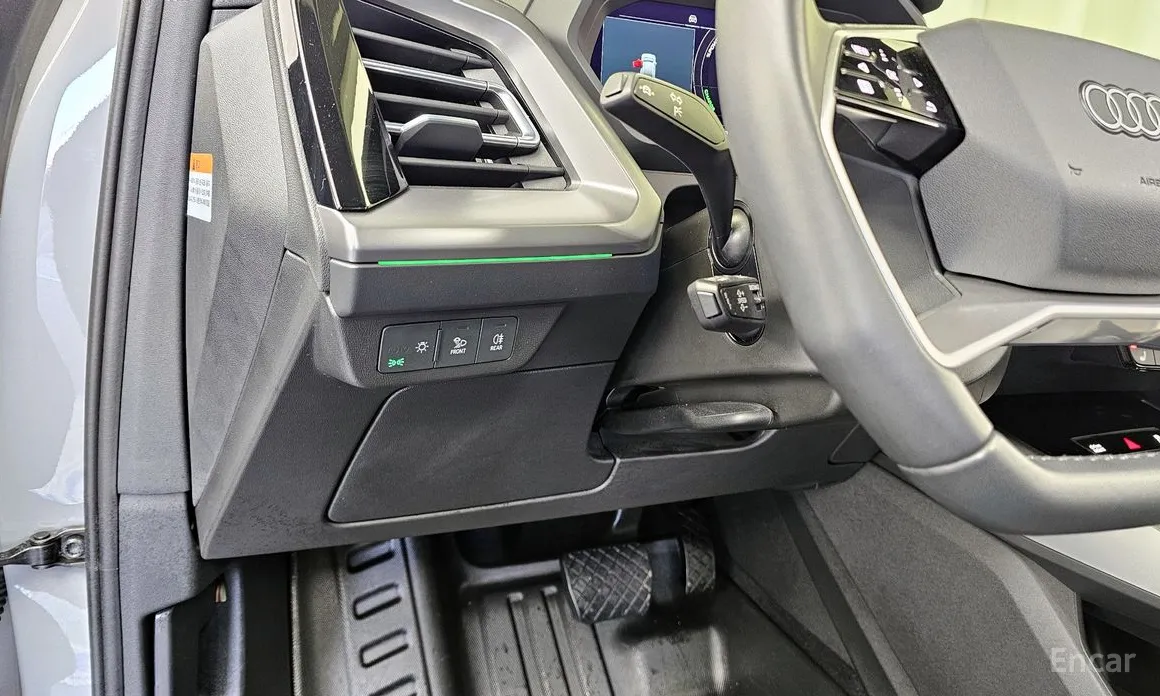 Фото 16 - Audi Q4 e-tron