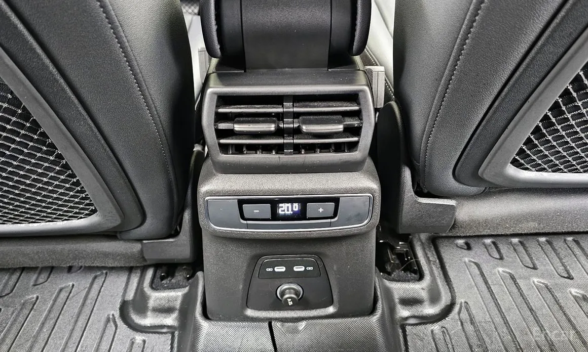 Фото 18 - Audi Q4 e-tron