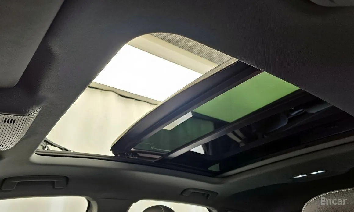 Фото 19 - Audi Q4 e-tron