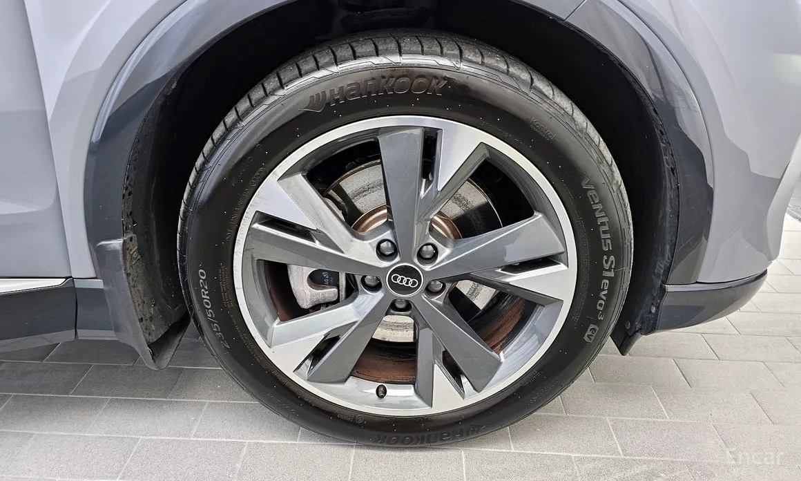 Фото 5 - Audi Q4 e-tron